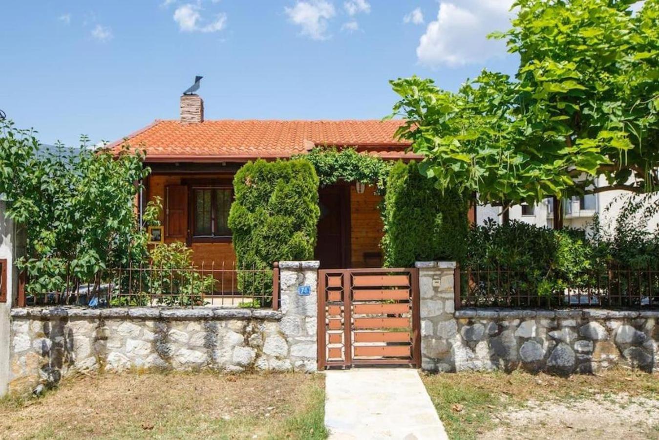 Wooden House In Ioannina Διαμέρισμα Εξωτερικό φωτογραφία